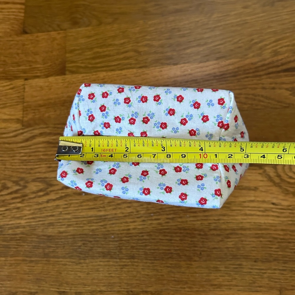 Hand Crafted Red Floral Storage Pouch - Picture 6 of 6